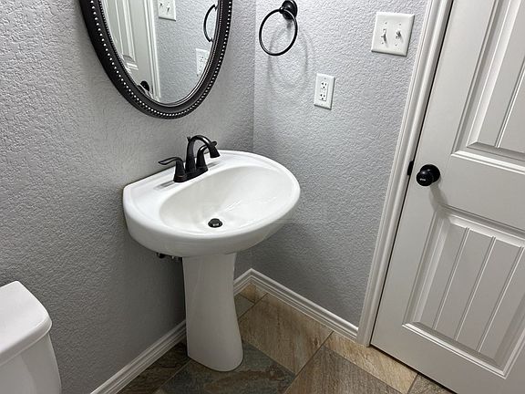 5th image of 1604 Granex Dr