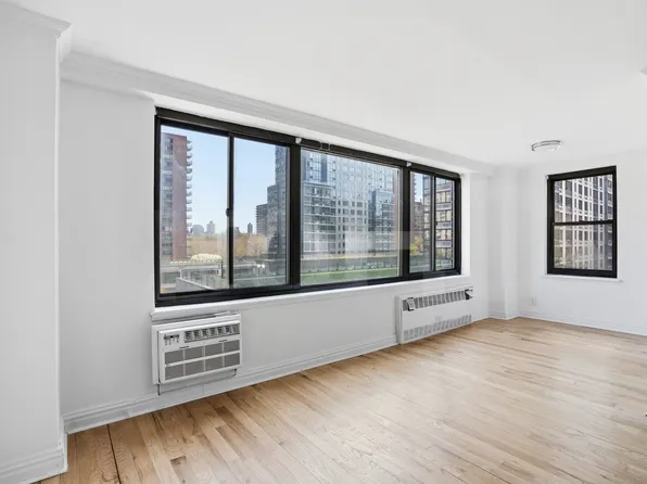 792 Columbus Avenue image 1 of 10