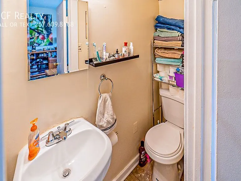 527 S 21st St #2R — Photo 7