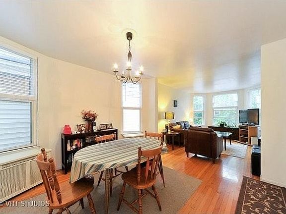 3rd image of 3548 W Wrightwood Ave #2