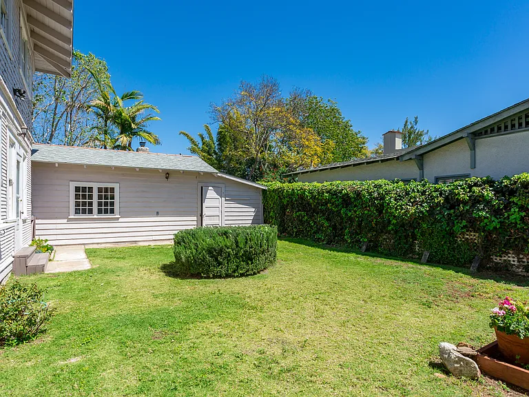 3425 Albatross St — Photo 40