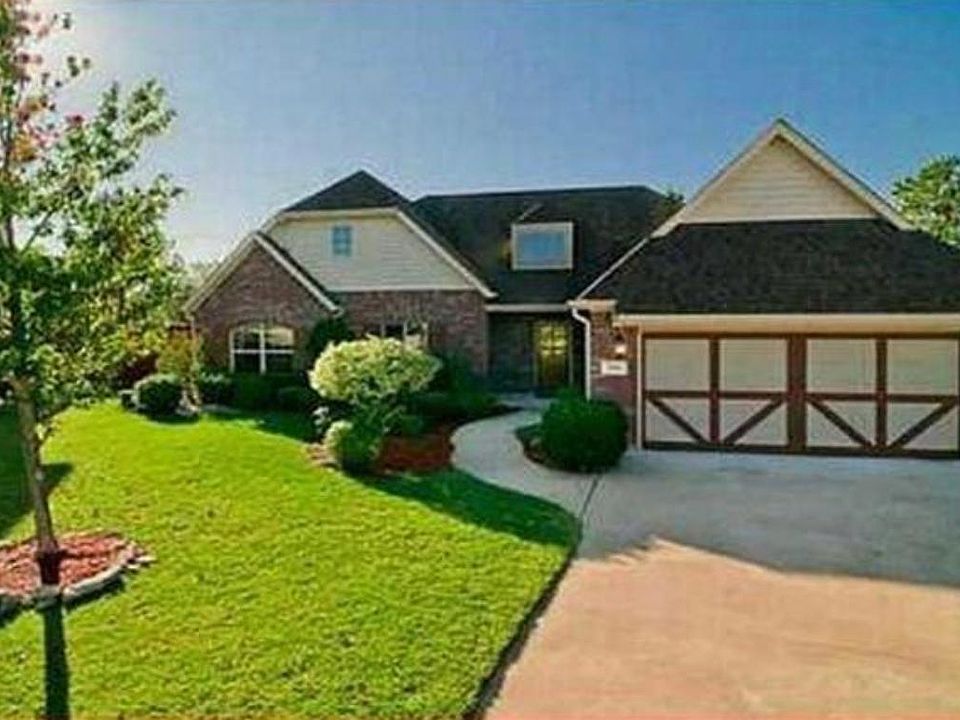 1st image of 703 Glen Arbor Ave