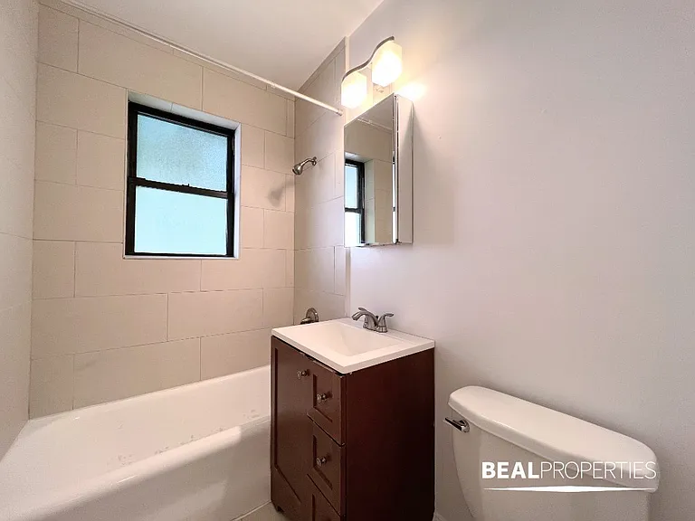 4034.5 N Ashland Ave #E1 — Photo 9