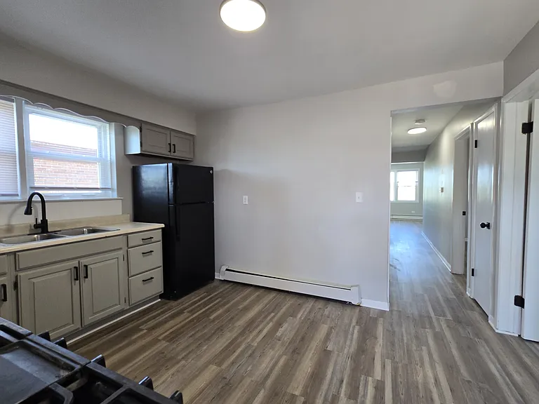 525 25th Ave #2 — Photo 8