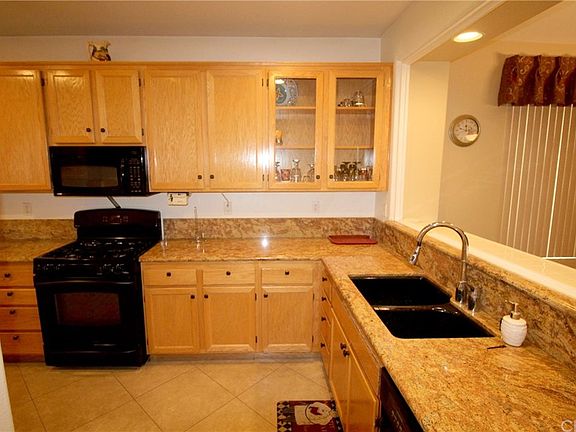 5th image of 14778 San Jacinto Dr