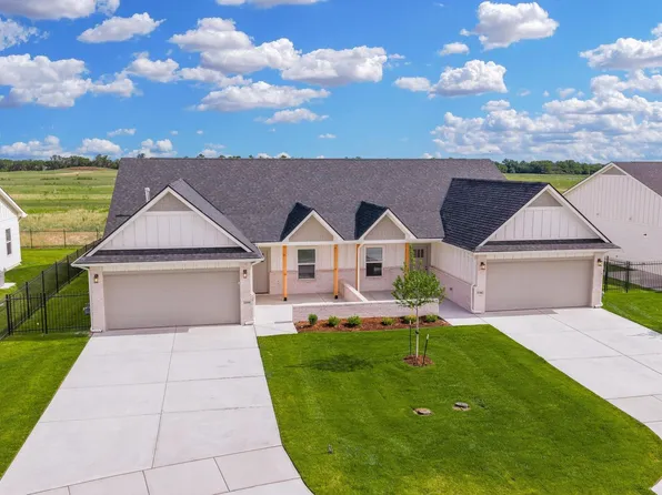 2146 E Elk Ridge Ave, Goddard, KS 67052