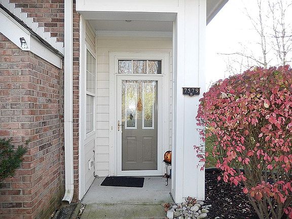 3rd image of 7579 Mansion Cir