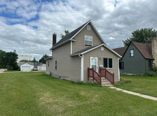 824 Labree Ave N, Thief River Falls, MN 56701