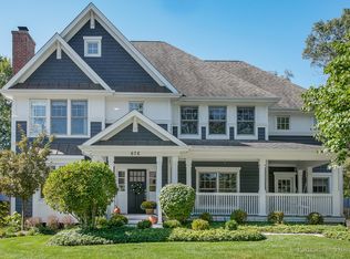 676 Euclid Ave, Glen Ellyn, IL