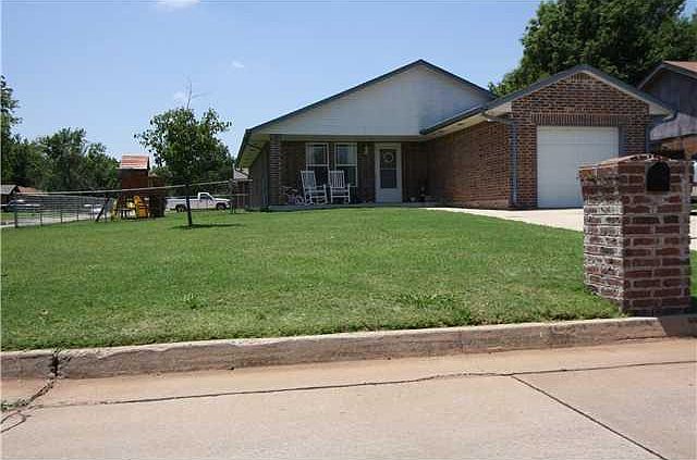 1st image of 617 N Holli Way