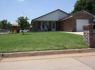 617 N Holli Way, Mustang, OK 73064