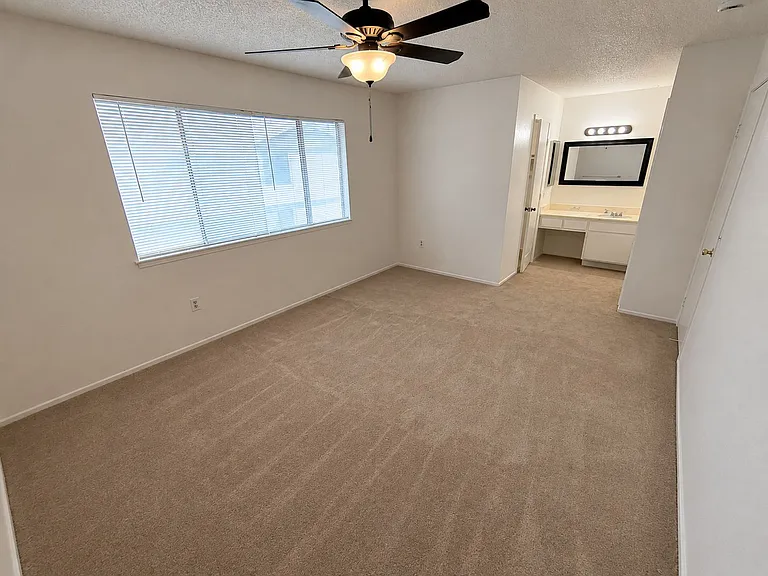 4879 Jackson St #B — Photo 5