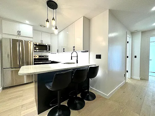 Rented by Pear NYC LLC | media 39