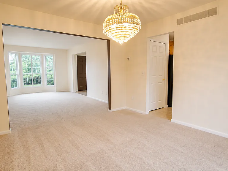 7622 Park Meadow Ln — Photo 9