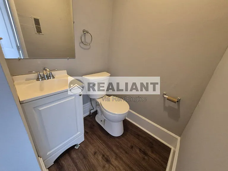 338 Bush St #1 — Photo 9