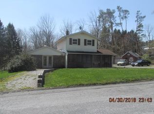 1178 Pine Ln, Walnutport, PA 18088