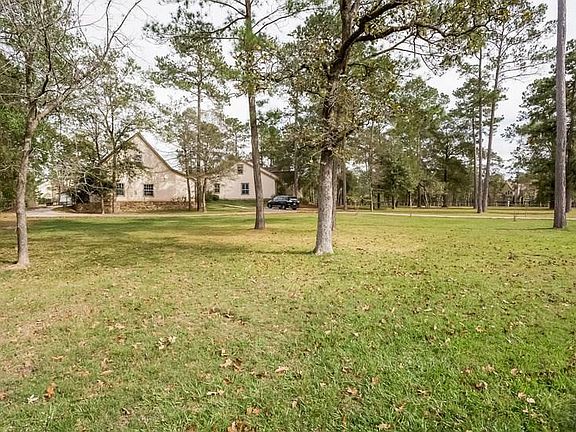 4th image of 28233 Forest Green Dr