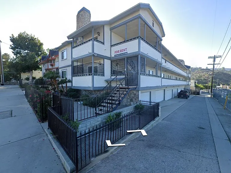 10133 Tujunga Canyon Blvd — Photo 25