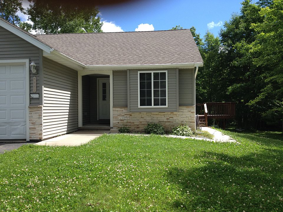 3-car attached garage ranch 