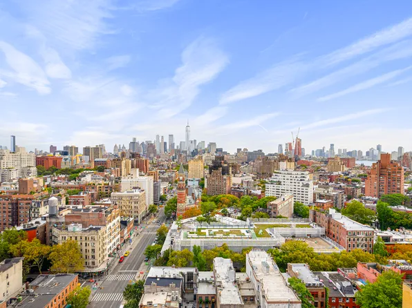 101 West 12th Street image 10 of 10