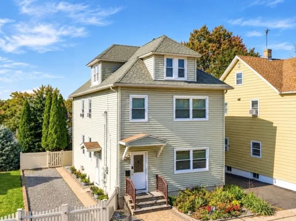 72 Wesley St, Clifton City, NJ 07013