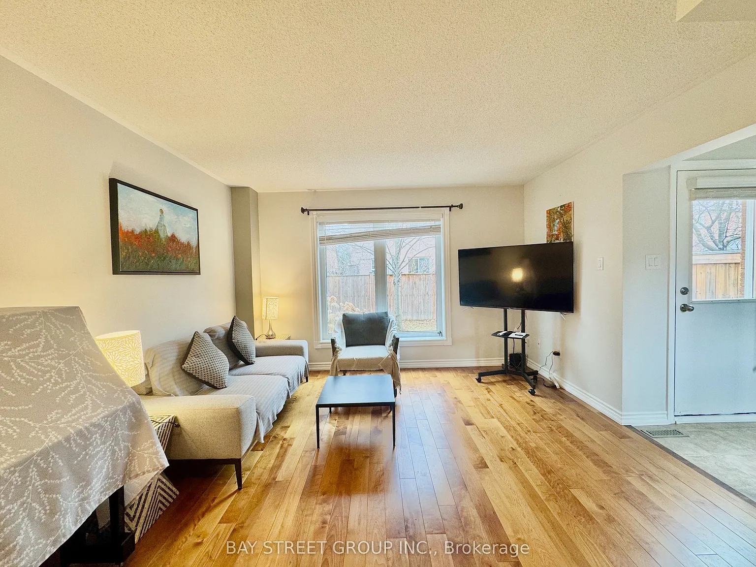 3 bed, $3,490 — Photo 3