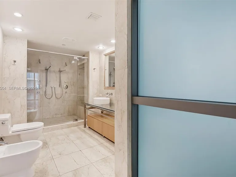 6000 Collins Ave #306 — Photo 25