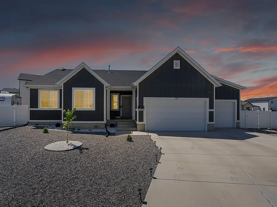 22 N Chadwick Cir