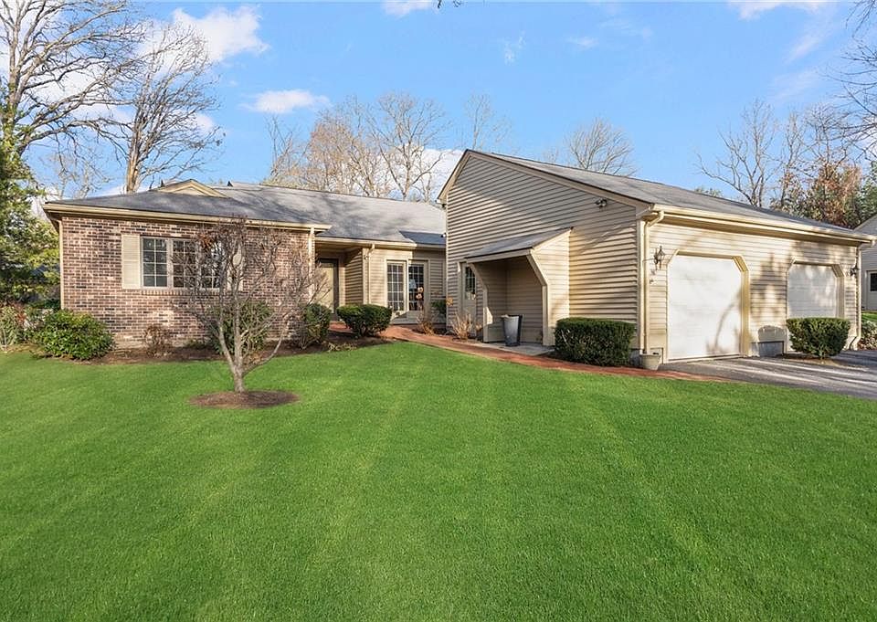 1st image of 116 Pine Glen Dr