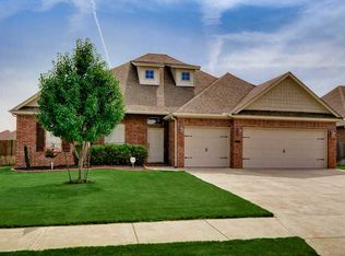 4005 SW Banbury Dr, Bentonville, AR 72712