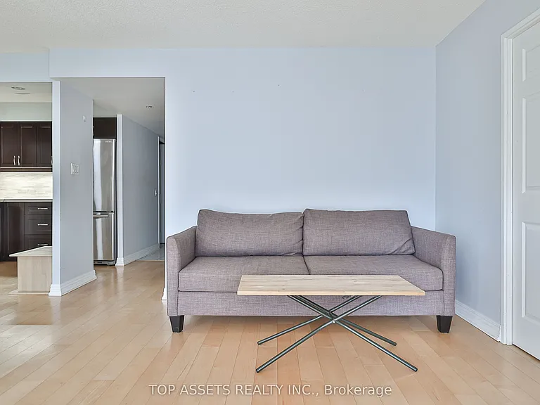 24 Wellesley St W #614 — Photo 16