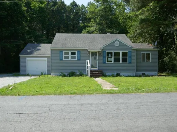 18286 Woodland Ave, Parksley, VA 23421