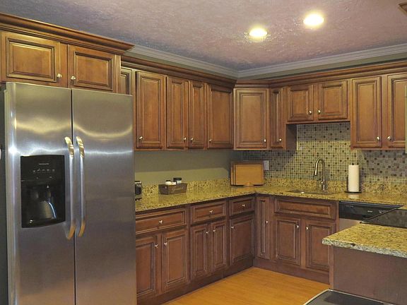 4th image of 22 Hobb Ct