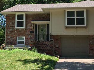 7905 Kessler St, Overland Park, KS 66204