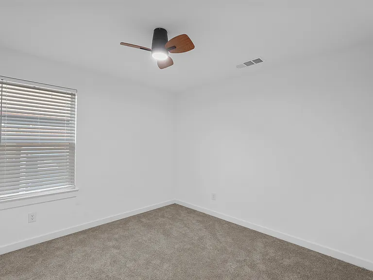 2217 Sayle St #B — Photo 12