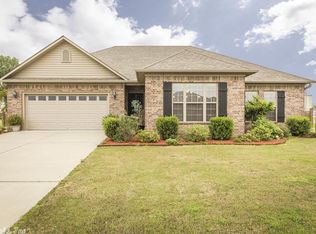 10 Thoroughbred Dr, Vilonia, AR 72173