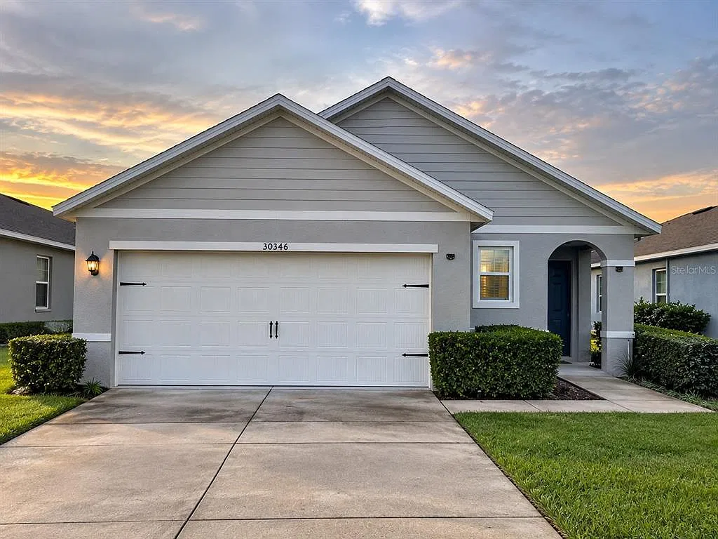 3 bed, 2.0 bath, 1529 sqft, $1,980 — Photo 1