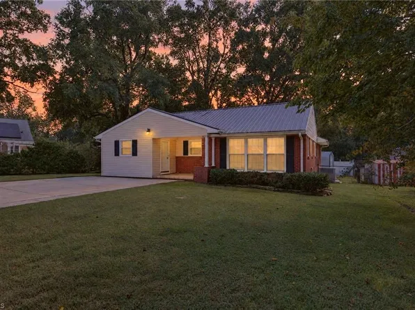 1408 Harriet Dr, Burlington, NC 27215