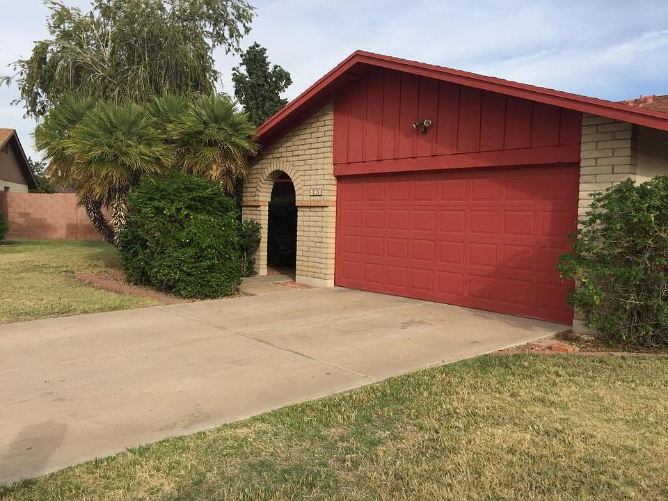 1st image of 3135 W Woodridge Dr