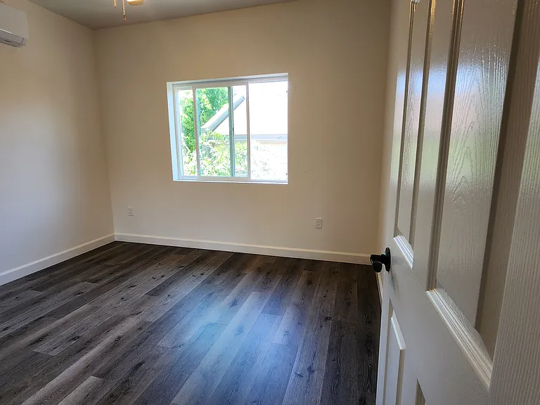 728 W 1st Ave #201 — Photo 13