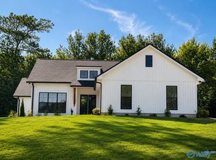 1424 Brierwood Pl, Jacksonville, AL 36265