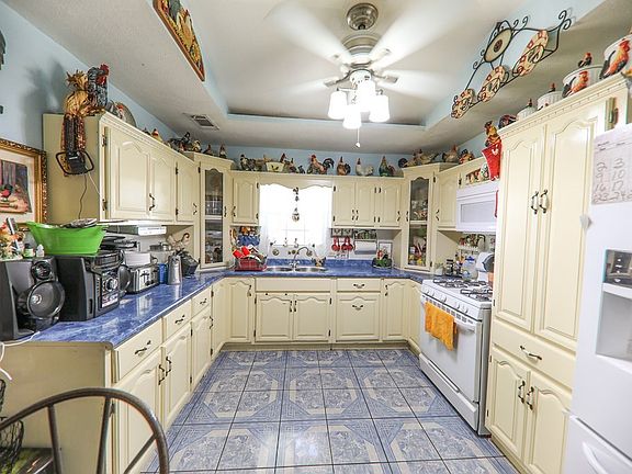 5th image of 3632 Adams Ave