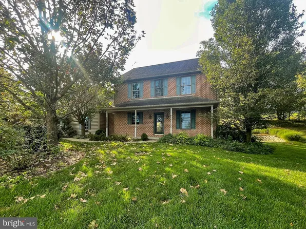 279 Esbenshade Rd, Ronks, PA 17572
