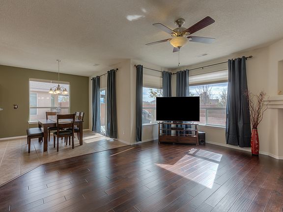 4th image of 10400 Rayner Dr NW