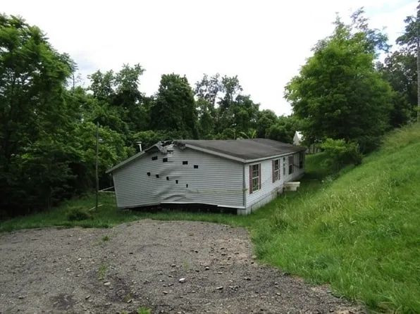 732 7th St, Marianna, PA 15345