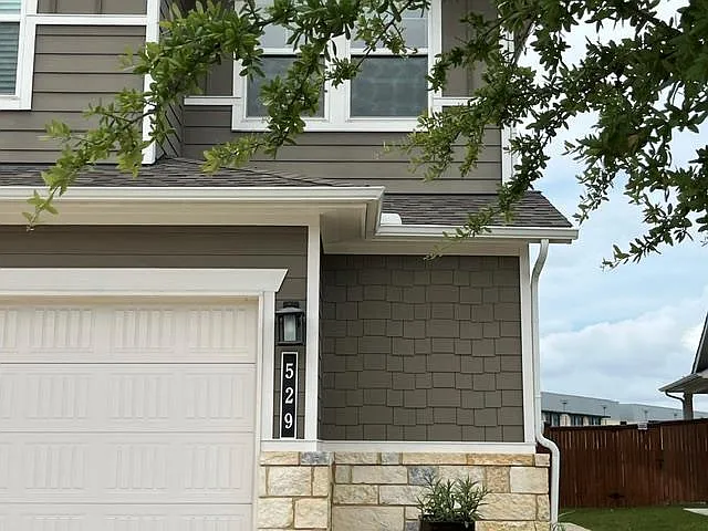 529 Peace Dr — Photo 1