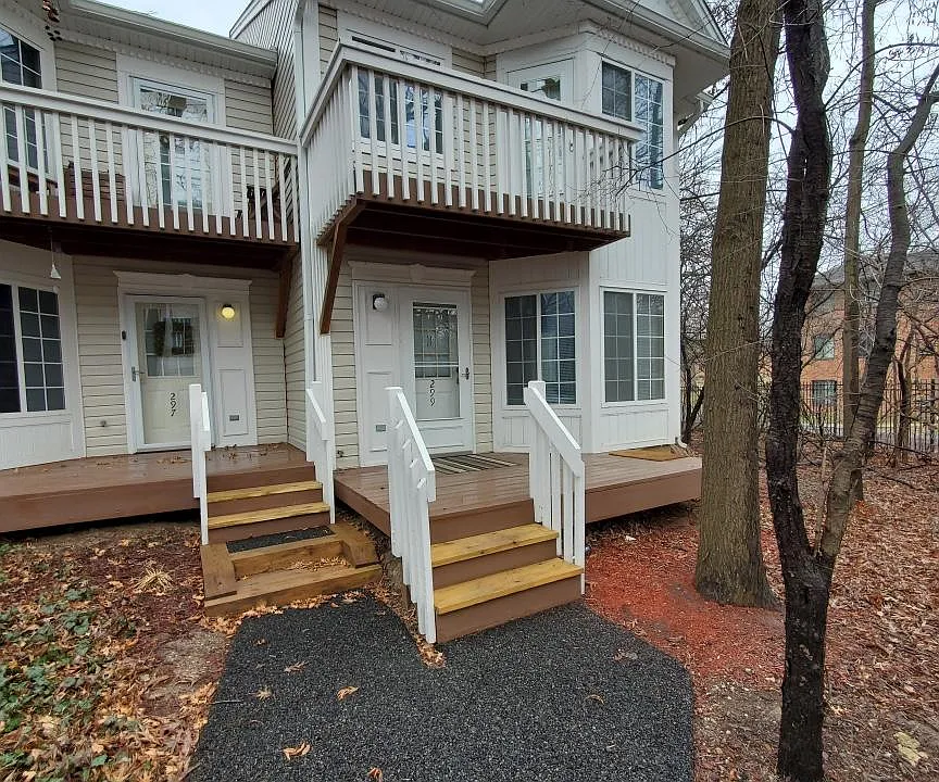 299 W Treehouse Ln