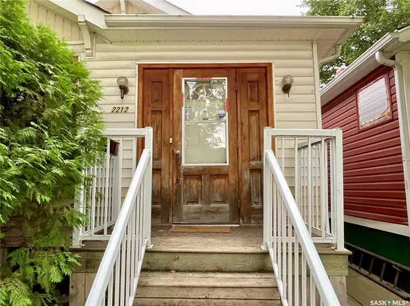 2212 MONTREAL STREET, Regina, SK S4P 1L6
