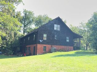 866 Warm Springs Rd, Shenandoah Junction, WV 25442