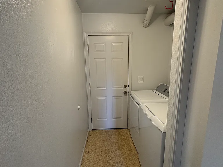 8058 Fauntleroy Way SW — Photo 25
